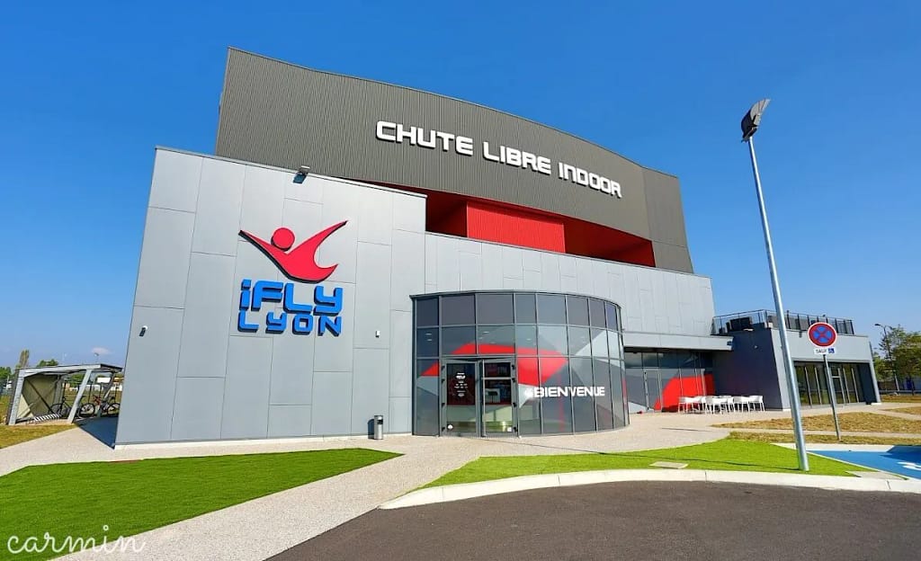Chute libre à Lyon : l'expérience ultime chez iFLY 2 Chute libre à Lyon : iFly